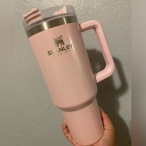 Stanley tumbler in pearlescent pink